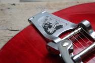 EASTMAN T64/v Bigsby Antique Red, HARDCASE, 2, 88 KG