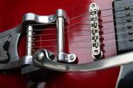 EASTMAN T64/v Bigsby Antique Red, HARDCASE, 2, 88 KG