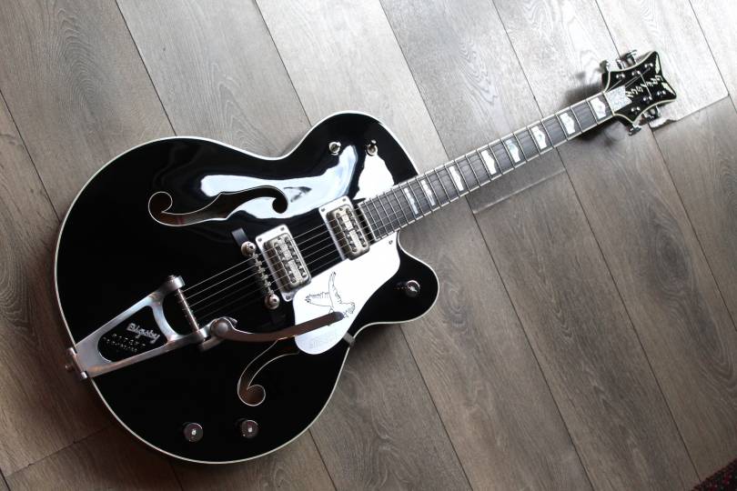 GRETSCH "G6136 Silver Falcon" HARDCASE, DISCONTINUED!!!