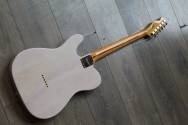 SQUIER FSR Classic Vibe™ '50s Telecaster, Maple Fingerboard, Parchment Pickguard, Gold Hardware, White Blonde