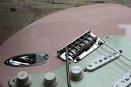 FENDER Limited Edition American Professional II Stratocaster, Rosewood Fingerboard, Shell Pink