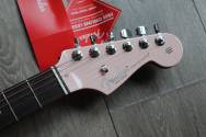 FENDER Limited Edition American Professional II Stratocaster, Rosewood Fingerboard, Shell Pink