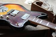 FENDER MIJ Traditional Limited Edition '60s CuNiFe Jazzmaster HH Three Color Sunburst, GIGBAG, 3, 46 KG