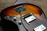 FENDER MIJ Traditional Limited Edition '60s CuNiFe Jazzmaster HH Three Color Sunburst, GIGBAG, 3, 46 KG