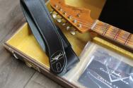 FENDER Custom Shop ´62 Jazzmaster Heavy Relic Maple Neck, Fade Aged Sweet Pea Green HARDCASE, 3, 8 KG