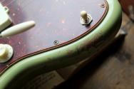 FENDER Custom Shop ´62 Jazzmaster Heavy Relic Maple Neck, Fade Aged Sweet Pea Green HARDCASE, 3, 8 KG