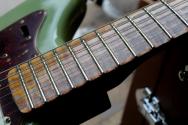 FENDER Custom Shop ´62 Jazzmaster Heavy Relic Maple Neck, Fade Aged Sweet Pea Green HARDCASE, 3, 8 KG
