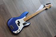 FENDER "LIMITED Player Player Precision Bass®, Maple Fingerboard, Daytona Blue" 3, 80 KG