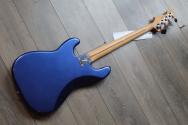FENDER "LIMITED Player Player Precision Bass®, Maple Fingerboard, Daytona Blue" 3, 80 KG
