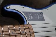 FENDER "LIMITED Player Player Precision Bass®, Maple Fingerboard, Daytona Blue" 3, 80 KG