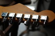 FENDER American Professional II Stratocaster, Miami Blue,, Maple ,HARDCASE, 3, 5 KG