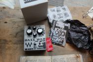 DEATH BY AUDIO Bass War