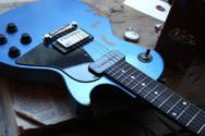 MAYBACH Special Edition for Estudio 54 Lester JR Single Cut P-90+Paf in Pelham Blue HARDCASE, 2, 99 KG