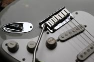 FENDER American Ultra II Stratocaster, Maple Fingerboard, Avalanche, HARDCASE