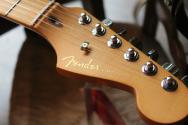 FENDER American Ultra II Stratocaster, Maple Fingerboard, Avalanche, HARDCASE