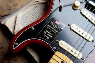 FENDER American Vintage II 1973 Strat, Mocha, Maple Neck, HARDCASE, 3, 72 KG