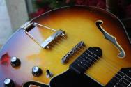 EASTMAN "T64/v-T-GB Thinline Hollow Body HSC Gold Burst" HARDCASE,, 2, 4 KG