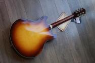 EASTMAN "T64/v-T-GB Thinline Hollow Body HSC Gold Burst" HARDCASE,, 2, 4 KG
