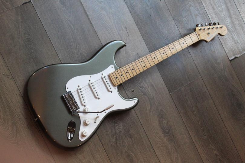 FENDER Eric Clapton Stratocaster Pewter 2014 HARDCASE, 3, 62 KG