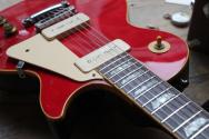 GIBSON Les Paul Deluxe Original of 1976 with P90 Red HARDCASE, 4, 79 KG