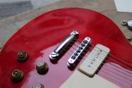 GIBSON Les Paul Deluxe Original of 1976 with P90 Red HARDCASE, 4, 79 KG