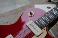 GIBSON Les Paul Deluxe Original of 1976 with P90 Red HARDCASE, 4, 79 KG