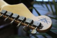 FENDER Custom Shop Limited Edition 1964 L-Series Stratocaster Heavy Relic, 3A Rosewood Fingerboard, Aged Olympic White, HARDCASE