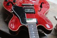GIBSON ES-335 Nashville 2007 Dot Cherry Red ,HARDCASE, 3, 87 KG