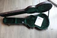 MAYBACH "Little Wing Arched Top, Non Cutaway Havanna Tobacco Aged" HARDCASE, 3, 07 kilograms