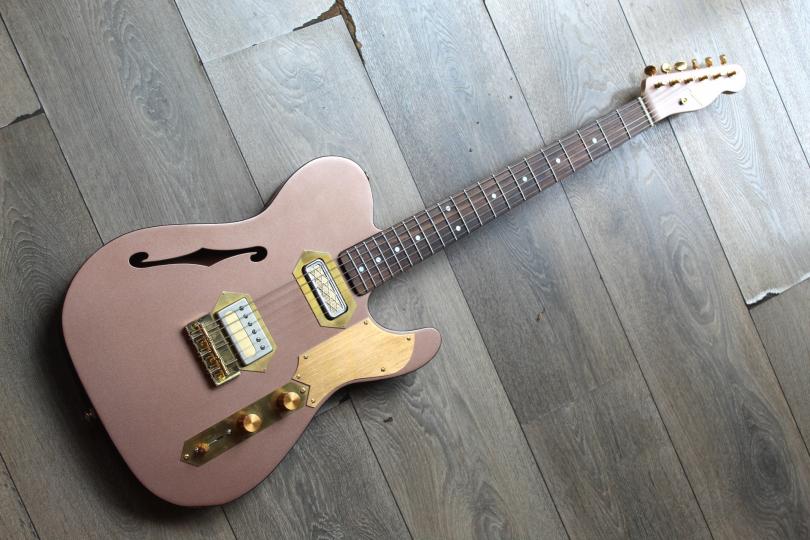 LUNG GUITARS "Custom Series Bronze Metalic" HARDCASE, PAPERS, 3, 41 KG