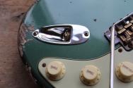 FENDER Limited Edition 1964 L-Series Stratocaster® Heavy Relic®, 3A Rosewood Fingerboard, Aged Sherwood Green Metallic 3.64 Kg