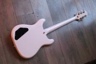 EPIPHONE Crestwood Custom Polaris White, 3, 25 KG