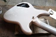 EPIPHONE Crestwood Custom Polaris White, 3, 25 KG
