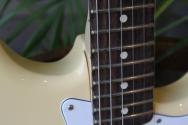 FENDER "Yngwie Malmsteen Stratocaster, Scalloped Rosewood Fingerboard, Vintage White" HARDCASE