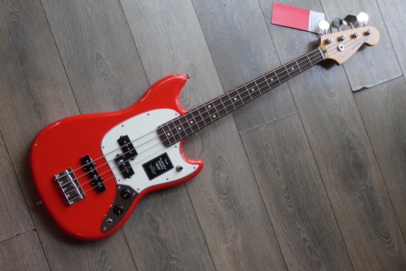 FENDER Player II Bass Mustang PJ, Coral Red, 3, 51 KG