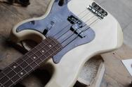 FENDER Vintera II 60s Precision Bass Olympic White, 4, 00 KG