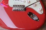 FENDER "Limited Vintera II 60s Stratocaster, Rosewood, Fiesta Red" GIGBAG, 3, 43 KG