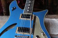 DUIESENBERG Limited Double Cat Royall Blue, HARDCASE, PAPERS