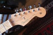 FENDER Limited Edition Vintera II 50 Stratocaster Roasted Maple Neck Black Pickguard with Custom Shop Fat 60, GIGBAG, 3, 59 KG