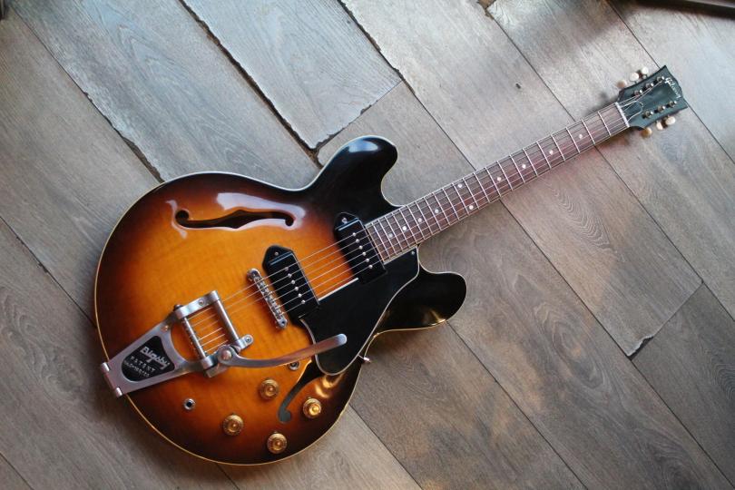 GIBSON ES 330 /61, Reissue VOS Bigsby, 2016, HARDCASE, PAPERS, 3, 13 KG