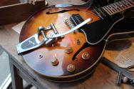 GIBSON ES 330 /61, Reissue VOS Bigsby, 2016, HARDCASE, PAPERS, 3, 13 KG