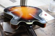 EASTMAN LIMITED EDITION T60/TV Sunburst, HARDCASE, PAPERS, 3, 57 KG