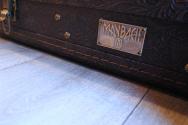 MAYBACH Capitol ’59 Bouillon Gold HARDCASE & PAPERS, LIMITED COLOR
