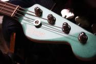 FENDER Paranormal Rascal Bass HH, Laurel Fingerboard, Sherwood Green, 4, 26 KG
