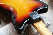 FENDER Custom Shop 1967 Jazzmaster DLX Closet Classic, 3A Rosewood Fingerboard, 3-Color Sunburst HARDCASE, 3, 72 KG