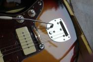 FENDER Custom Shop 1967 Jazzmaster DLX Closet Classic, 3A Rosewood Fingerboard, 3-Color Sunburst HARDCASE, 3, 72 KG