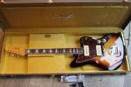 FENDER Custom Shop 1967 Jazzmaster DLX Closet Classic, 3A Rosewood Fingerboard, 3-Color Sunburst HARDCASE, 3, 72 KG