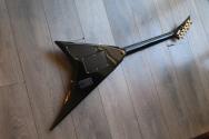 JACKSON MJ Series Rhoads RR24MG, Black with Yellow Pinstripes, Ebony Fingerboard, SOFTCASE