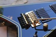 JACKSON MJ Series Rhoads RR24MG, Black with Yellow Pinstripes, Ebony Fingerboard, SOFTCASE