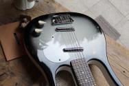 DANELECTRO "´58 Longhorn Baritone Black Burst"